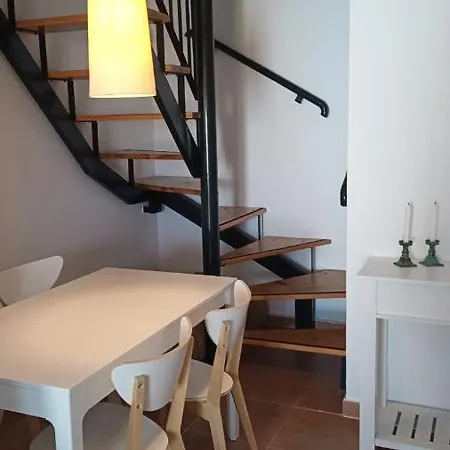 Apartamento ático Duplex Con Vistas Al Mar *